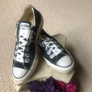NWT Converse All Star Unisex Tennis Shoe Womens 8 , Men’s 6